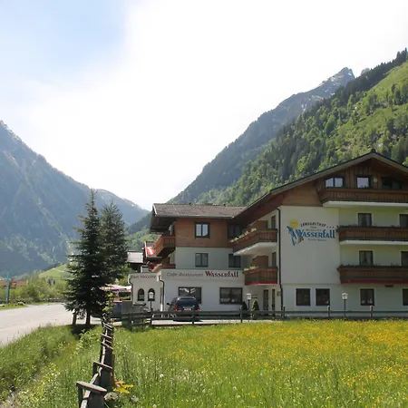 Wasserfall - Including Summercard Hotel